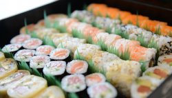 zen - SkyParks To share, to enjoy, to take away … cause it’s Zen Sushi to go